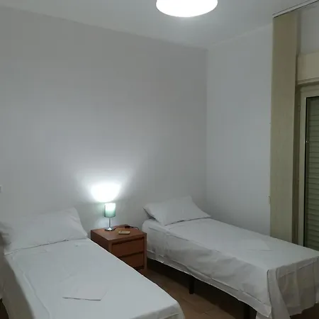 Bed & Breakfast Zahra 3*