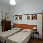 Zahra Bed & Breakfast 3*